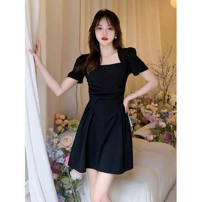 Summer New French Hepburn Style Little Black Niche Design Waist Slimming Square Neck Dress For Women B5