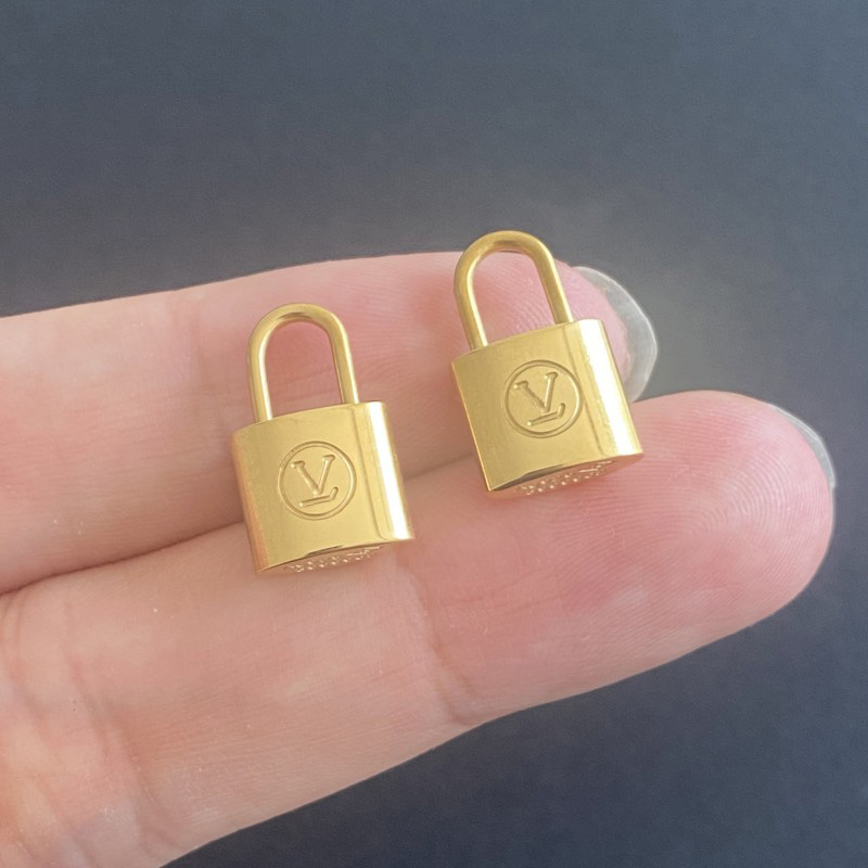 Gold Plated Luxury Designer Earrings Lock Shape Fashion Earrings Titanium Steel Couple Earrings For Women Wholesale