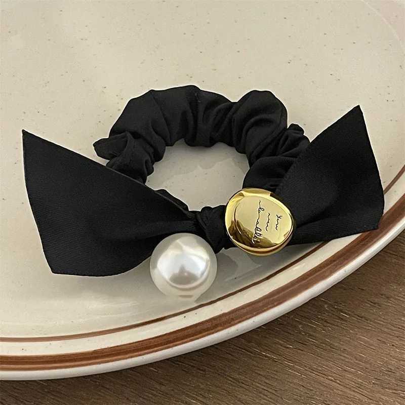 High Elasticity Classic Pearl Hair Band Rubber Band 2023 Latest Style Black Velvet Classic Hair Band Hair Accessories Gifts W250714B