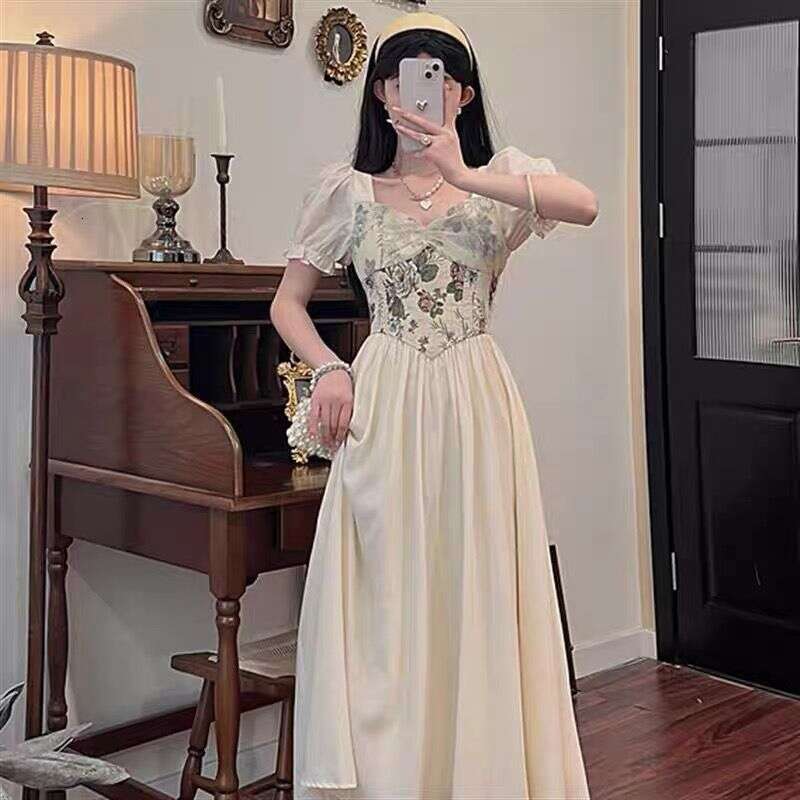 French Hepburn Style Square Neck Puff Sleeve For Women Summer New Waist-Cinching Slimming Elegant Floral Long Dress B5
