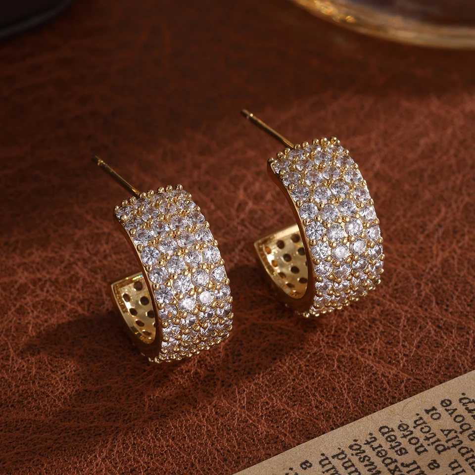 RAKOL New Luxury Cubic Zirconia Inlay Copper Wedding Jewelry Tren Gold Color Geetric Stud Earrings For Wen Y250714