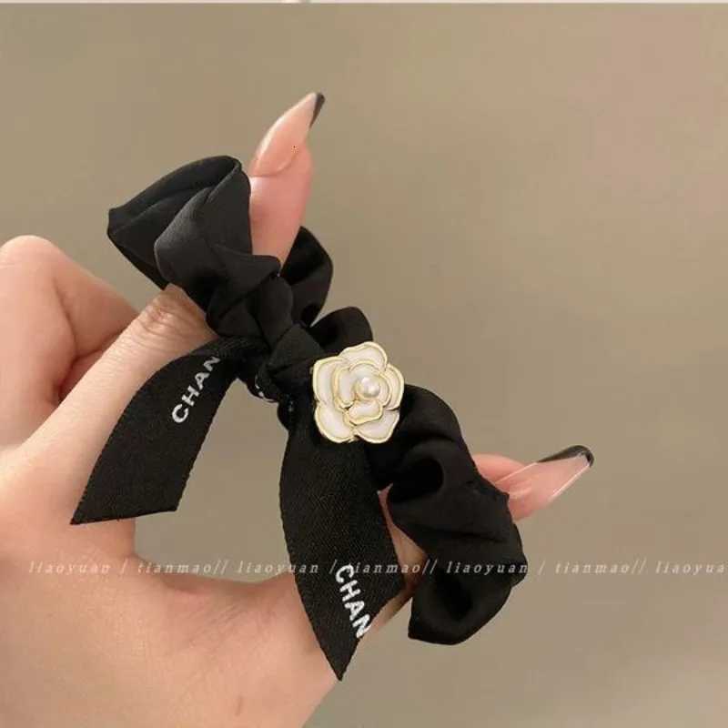 Vintage Fashion Ribbon Camellia Elastic Hair Bands Rubber Bands Popular High End Letter Bow Black and White Hair Ropes W250714C