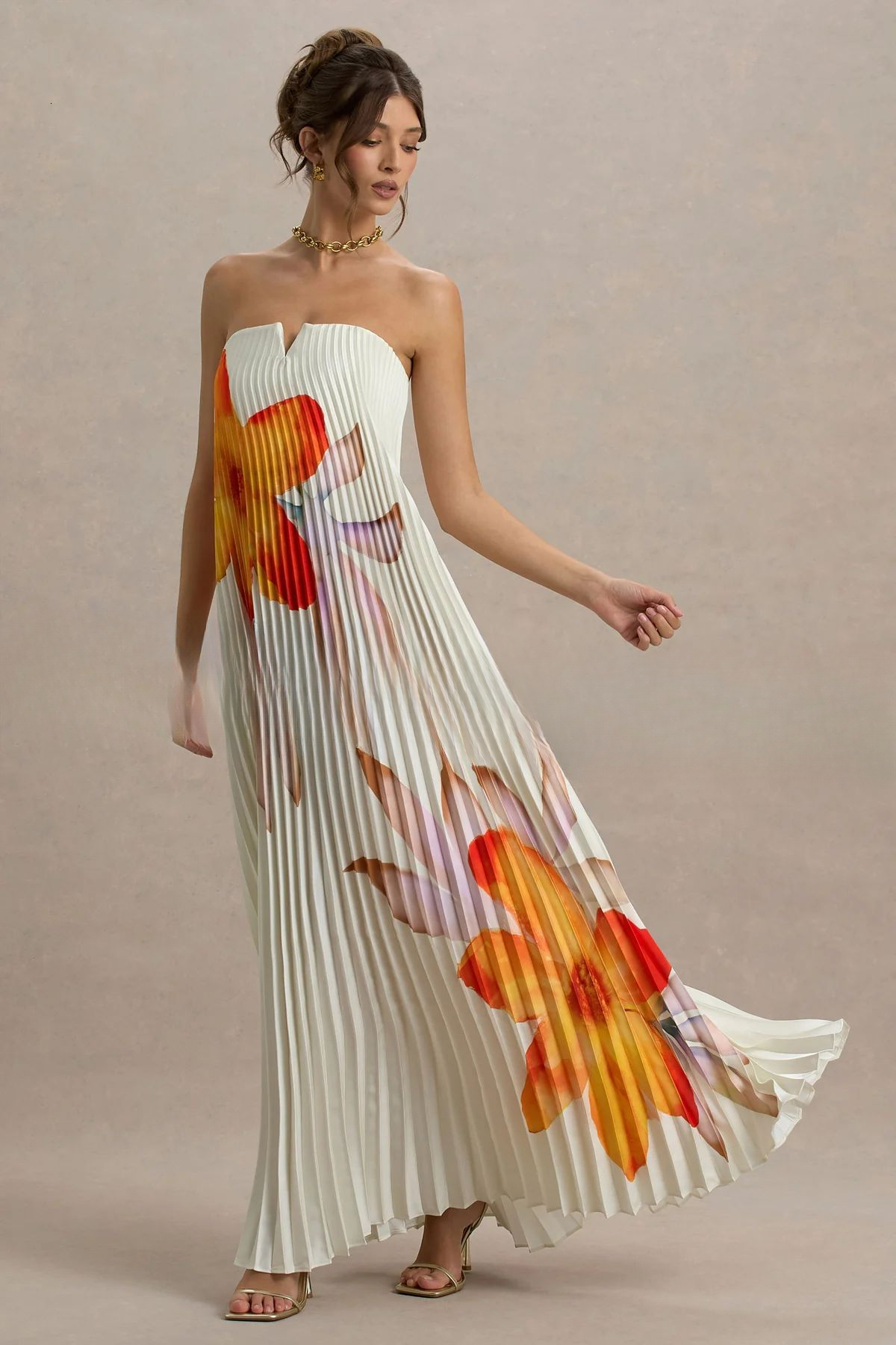 2025 New Women's Dress Summer New Fashionable Elegant Printed Ruffle Stripe Strapless French Holiday Long Dress New Elegant Luxury Style Designer