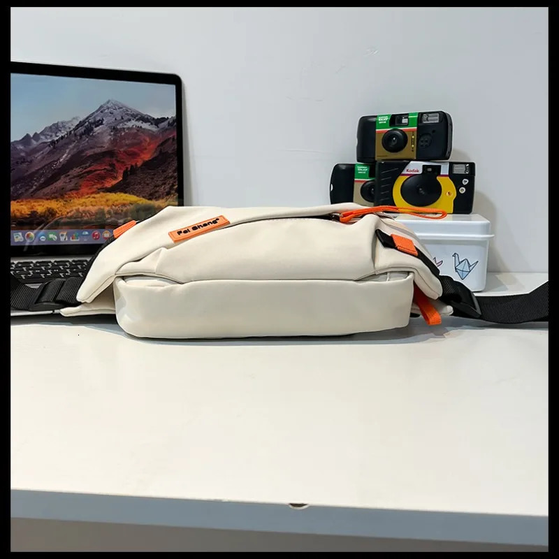 Japanese Style Versatile Chest Bag for Women Casual Sports Crossbody Bag for Men Large Capacity Street Student Shoulder Bag 250712