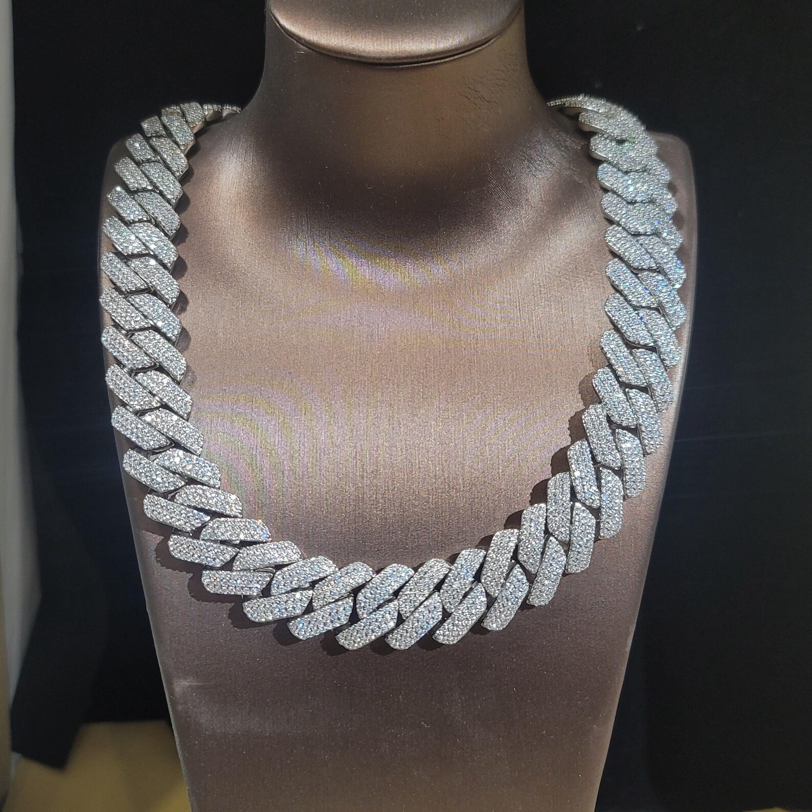 cuban link chain moissanite chain customized Cuban chain customization iced out chains for men Certificated Vvs moissanite chain bracelet designer jew