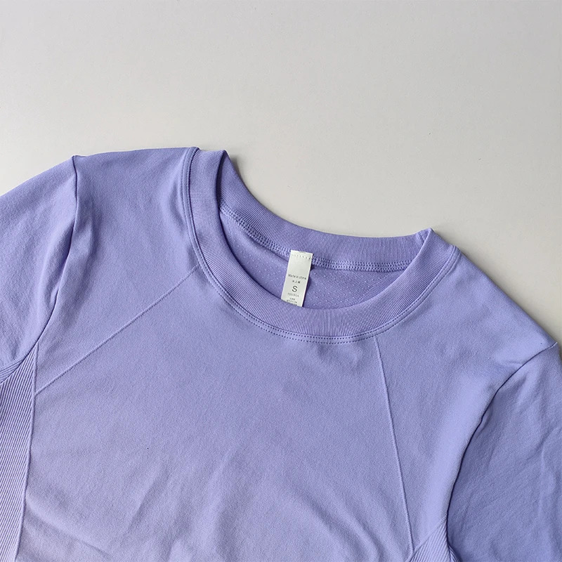 Yoga Top Light Fitting Elastic Quick Drying Sports Tshirt for Womens Personalized Fitness Short Sleeved Summer Thin Style 250708