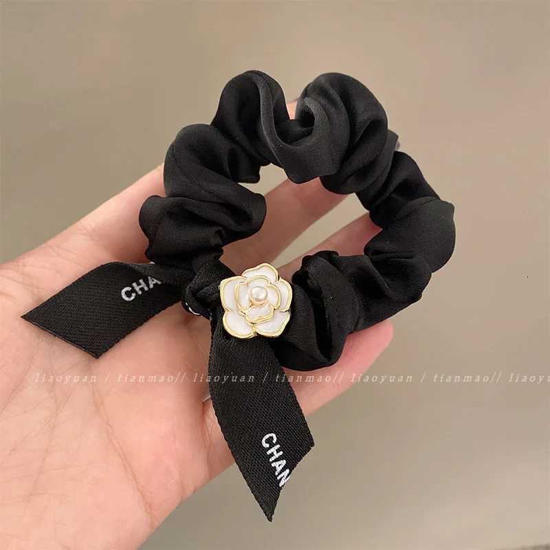 Vintage Fashion Ribbon Camellia Elastic Hair Bands Rubber Bands Popular High End Letter Bow Black and White Hair Ropes W250714C