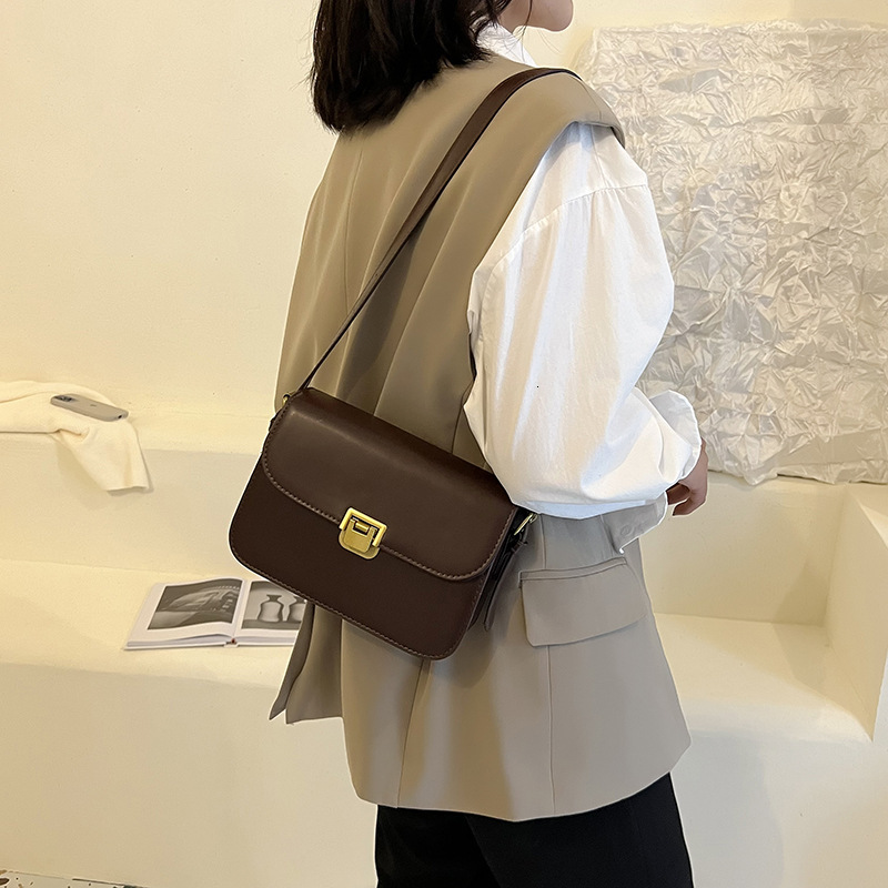 Women s small bag new leisure niche texture shoulder and armpit bag multifunctional crossbody bag designer bag women s shoulder bag