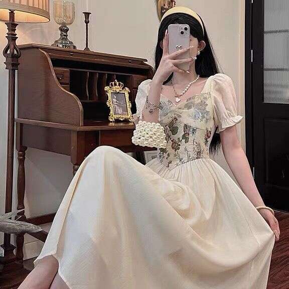 French Hepburn Style Square Neck Puff Sleeve For Women Summer New Waist-Cinching Slimming Elegant Floral Long Dress B5