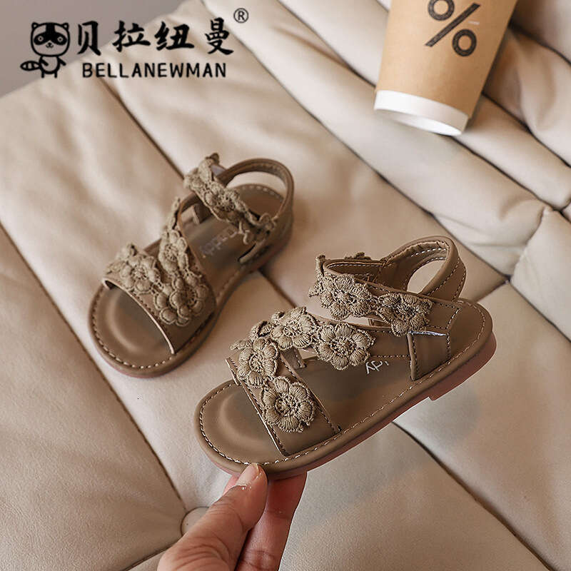 2025 Summer New Korean Style Girls' Little Flower Princess Sandals Children's Open-Toe Beach Shoes for Toddlers