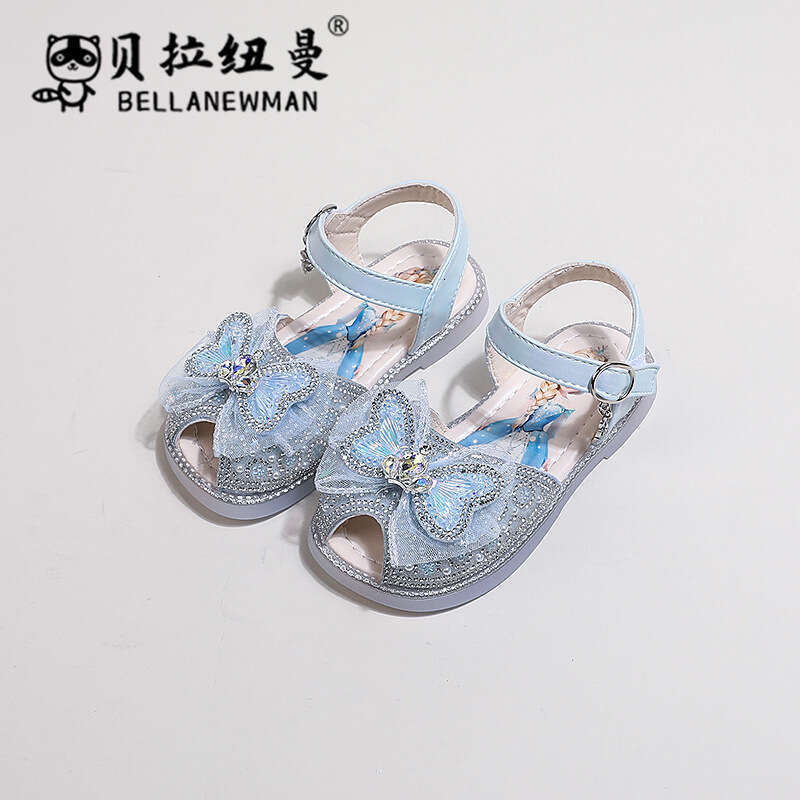 Girls' Peep-Toe Hollow 2024 Summer New Children's Butterfly Fish Mouth Rhinestone Soft Sole Princess Sandals