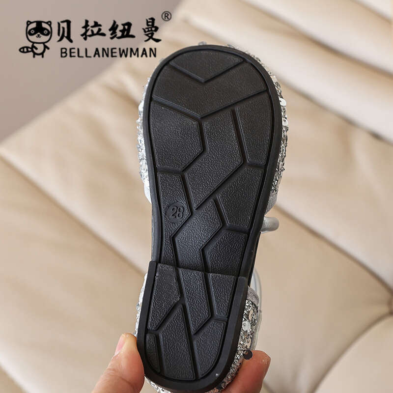 2025 Summer New Girls' Stylish Versatile Sequin Rhinestone Princess Style Little Leather Shoes Children's Closed-Toe Sandals