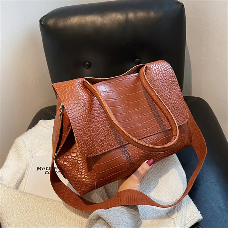 Pattern Women Shoulder Messenger Bag Large Capacity Retro Flap Tote For Female Casual Pu Leather Solid Commute Handbag 250704
