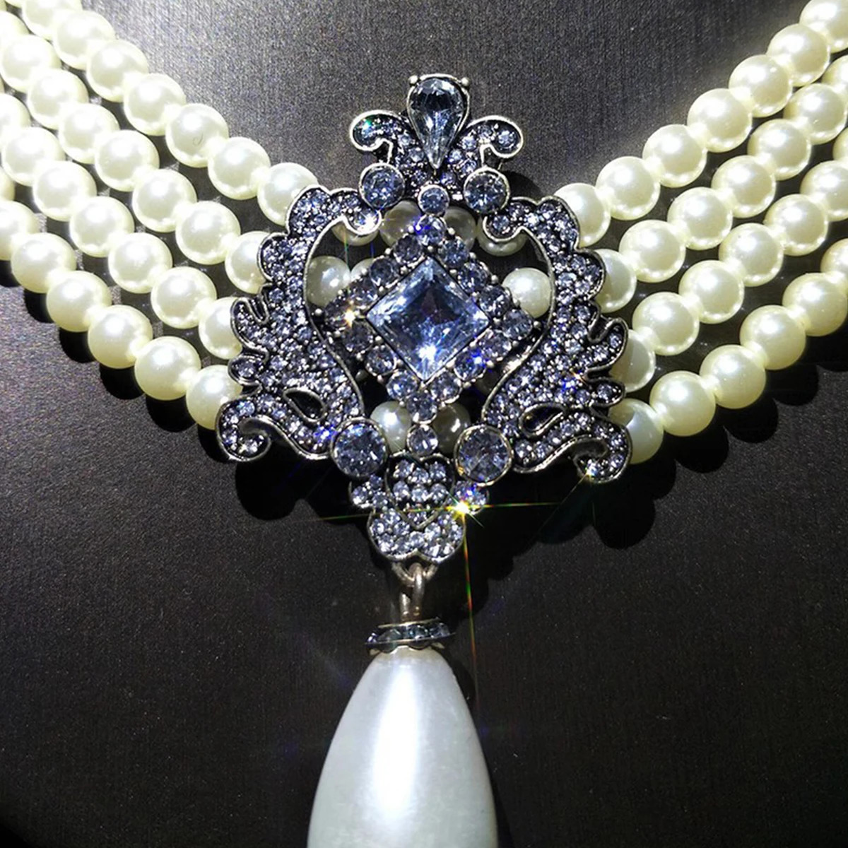 Vintage Multilayered Pearl Necklace for Women Delicate Layered Jewelry Crystal Pendant Banquet Wedding Anniversary Accessories 250712