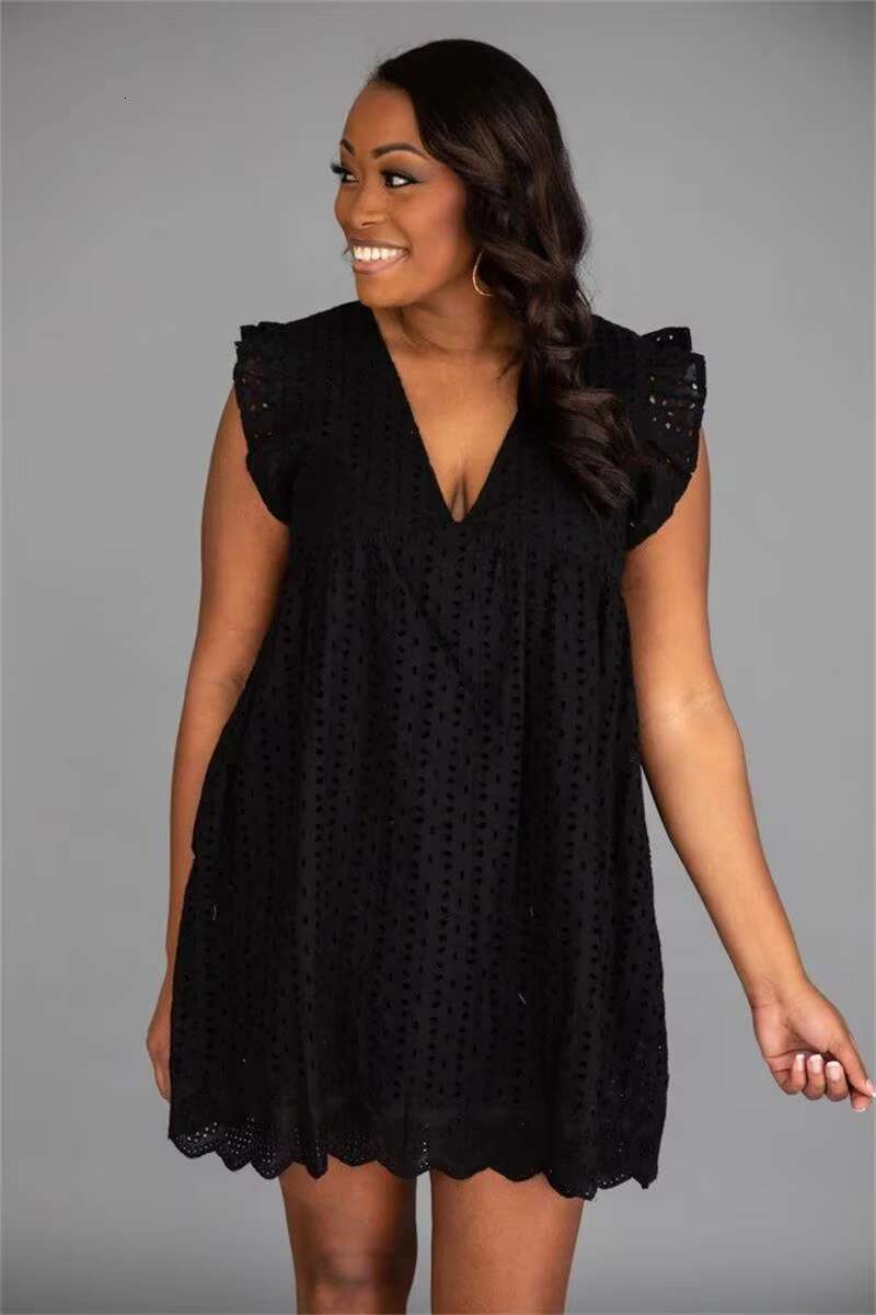 2023 California Romper V-neck Short Sleeve Lace Hollow Casual Party Dresses Ladies Summer Dress Women dongdumaoyi