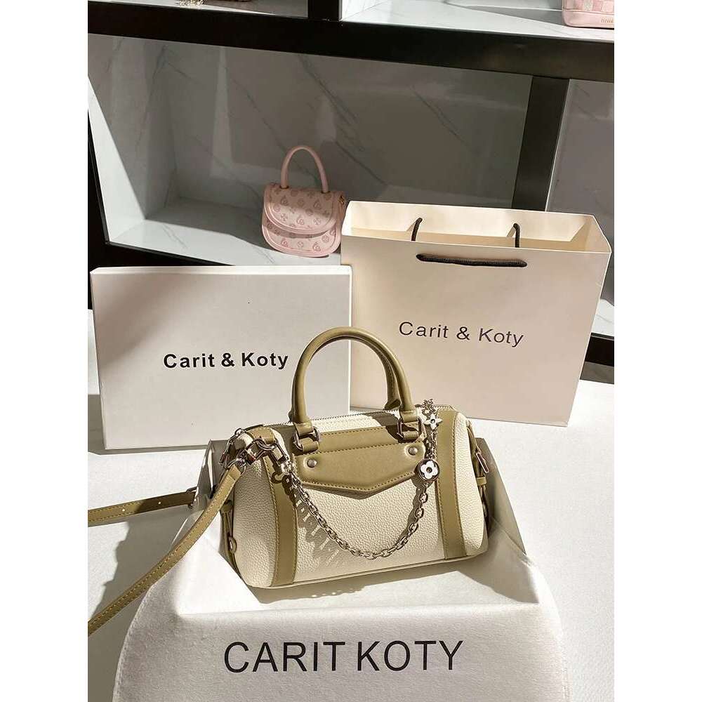Women's New Fashion Boston Handbag with Contrast Color Stylish Chain Decoration High Quality and Shoulder Bag