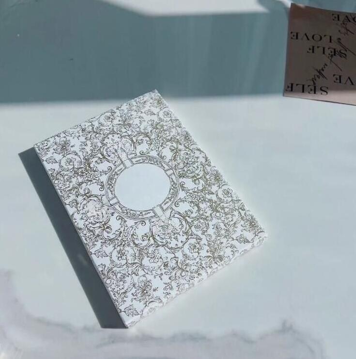 New 2025 Retro Christmas Notebook High Beauty Notebook luxury fashion A5 Exquisite Teacher Student Business Creative Gift Notebook