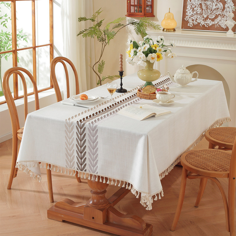 Luxury Dining Table Protective Cover Eco-Friendly Rectangle Jacquard Tablecloth Fabric For Wedding Restaurant Recycled Modern