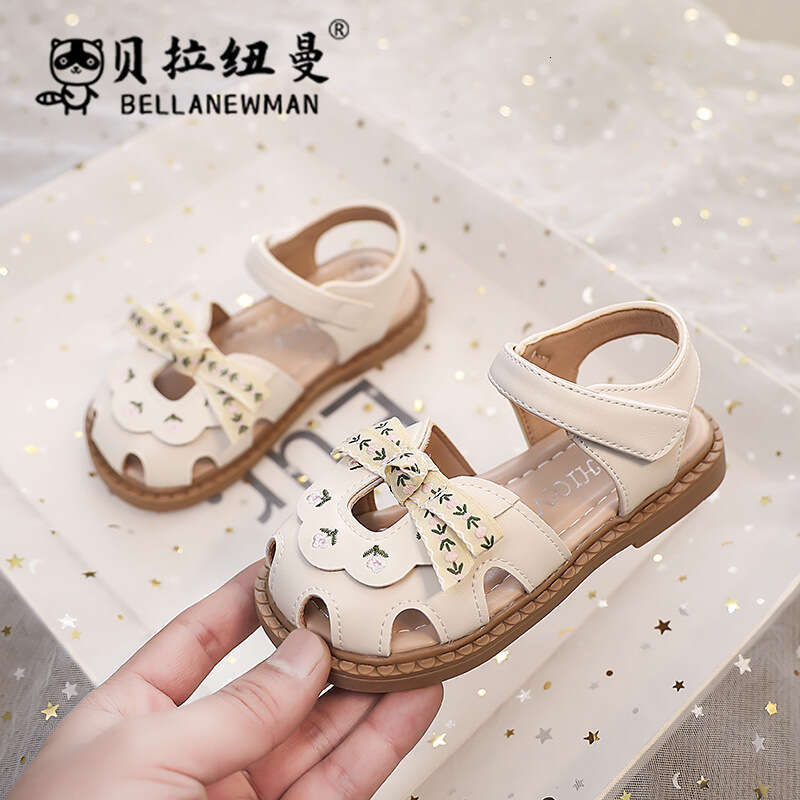 Baby Toddler 2025 Summer New Girls Bowknot Closed-Toe Princess Sandals Children's Soft Sole Beach Shoes