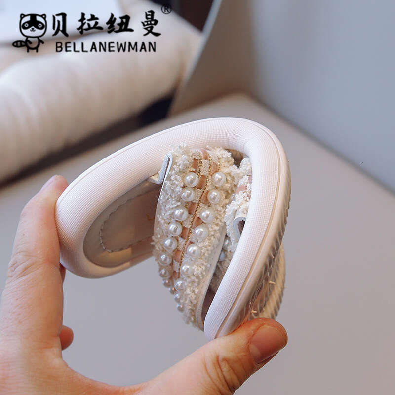 Choice Hot-Selling Children's Fashion 2025 Summer New Girls' Cross Pearl Flat Slippers