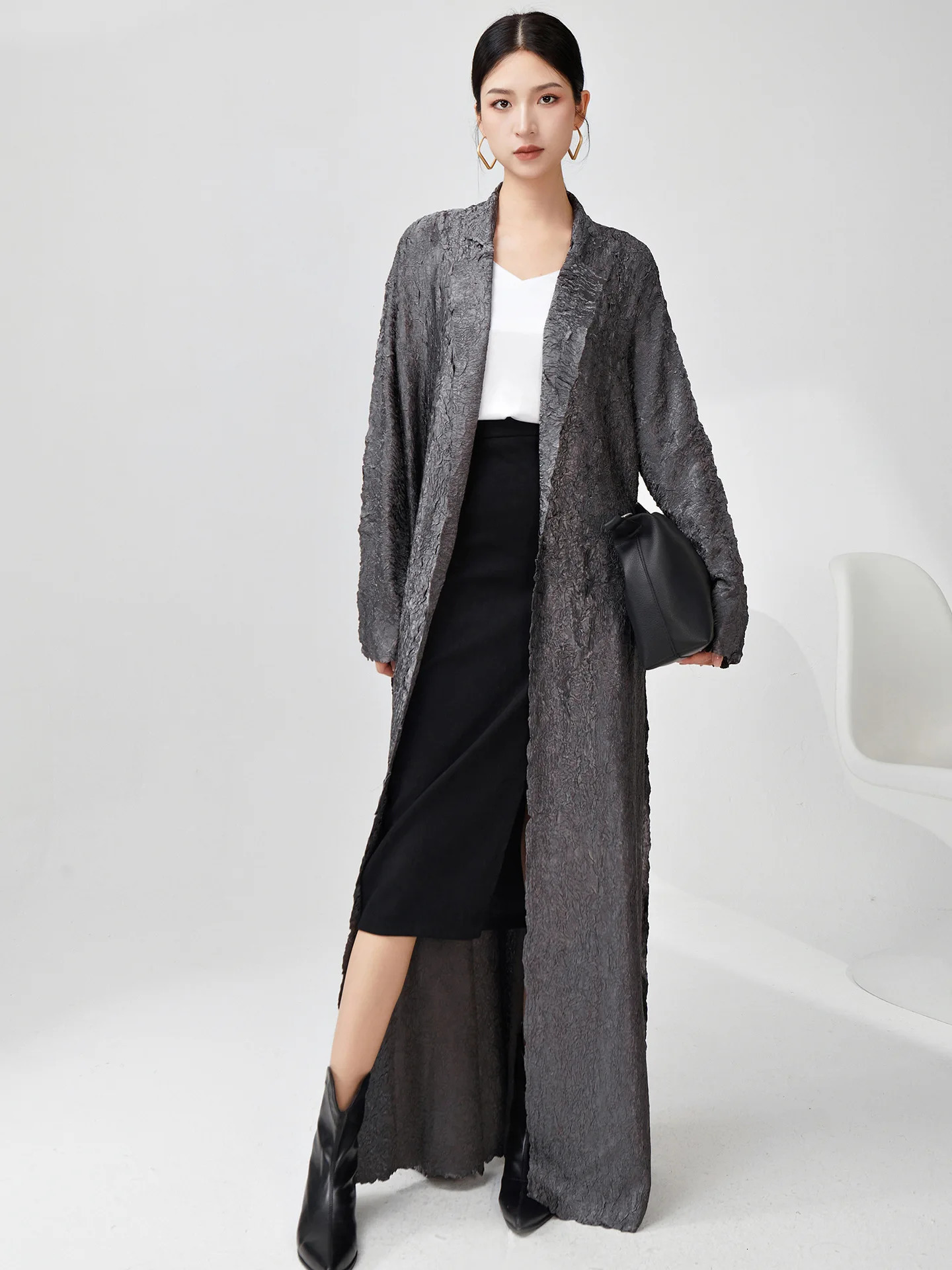 Miyake Fold Autumn And Winter Womens Fashion Trench Coat Long Sleeve Loose Temperament Cardigan Long Coat 250708