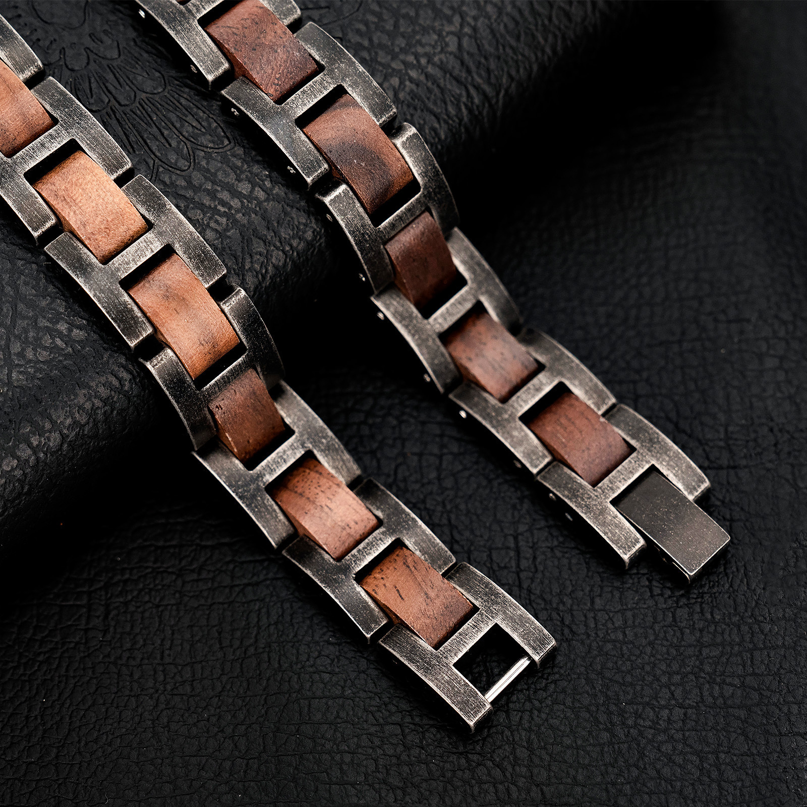 Rainso Fashion Mens Stainless Steel Bracelet and Bracelet Zebravood Charm Magnetic Bracelet Friendship Jewelry Bracelet Viking 250109