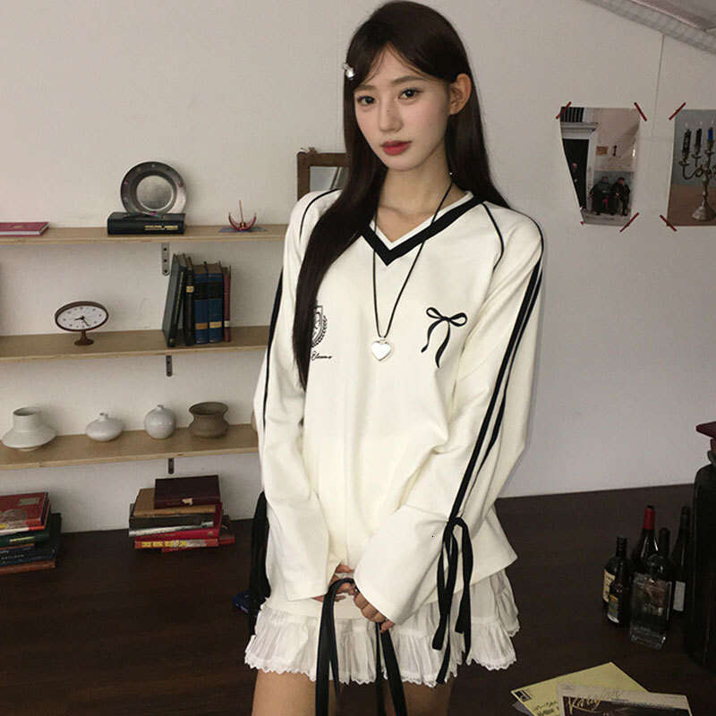 Autumn New American Style College Wind Three-Stripes Long Sleeve Sweatshirt For Women, Loose Casual Mid-Length Top B5