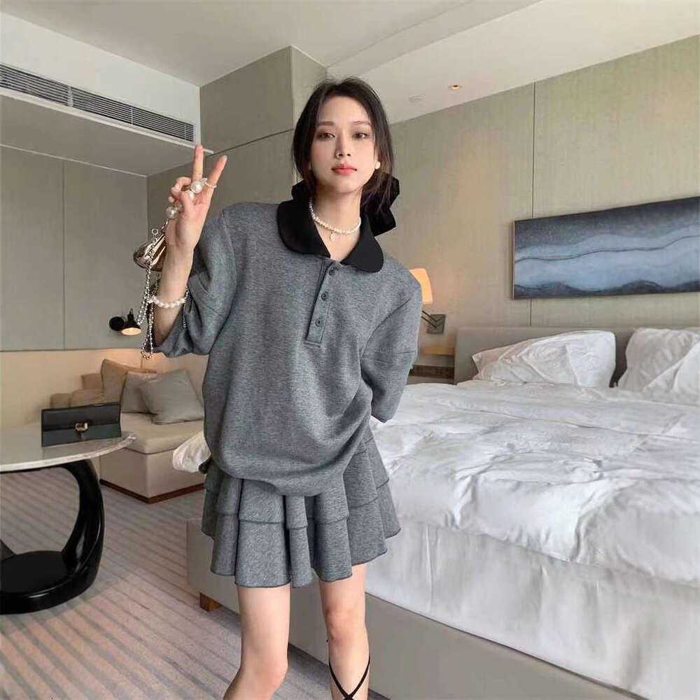 Summer College Style Student Casual Fashion Design Turn-Down Collar Color-Block Short Sleeve T-Shirt And Skirt Two-Piece Set For Women B5