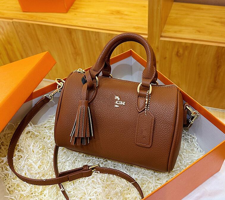 Luxury Tote Bag Designer Bags Wallet Fashion Totes Leather Messenger Shoulder Handbag Women Bags High Capacity Composite Shopping Bags Classics Old Flower Bag V89