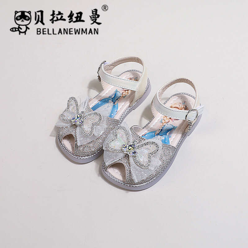 Girls' Peep-Toe Hollow 2024 Summer New Children's Butterfly Fish Mouth Rhinestone Soft Sole Princess Sandals