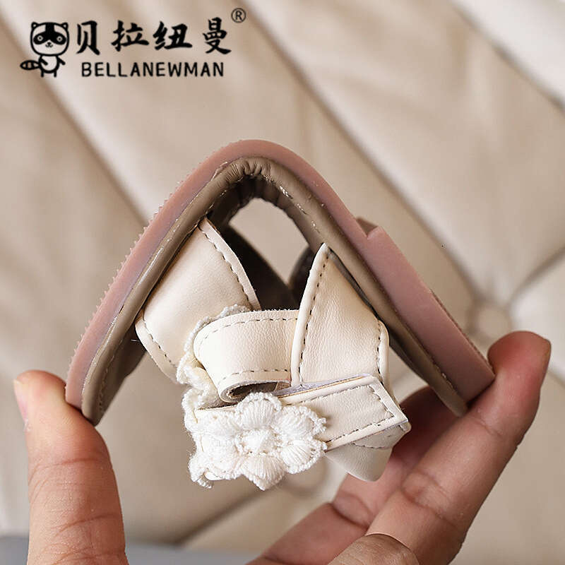 2025 Summer New Korean Style Girls' Little Flower Princess Sandals Children's Open-Toe Beach Shoes for Toddlers