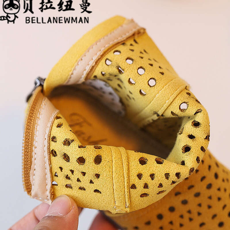 Summer Short 2025 New Children's Hollow Breathable Fashion Boots Girls' Roman Shoes Trendy Sandals