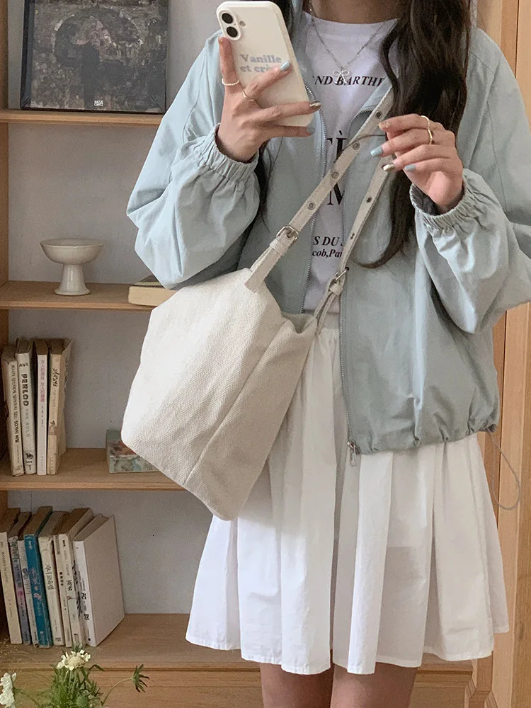 Trendy and Versatile Lazy Style Large-Capacity Canvas Tote Bag College Student Class Bag Shoulder Crossbody Bag 250704