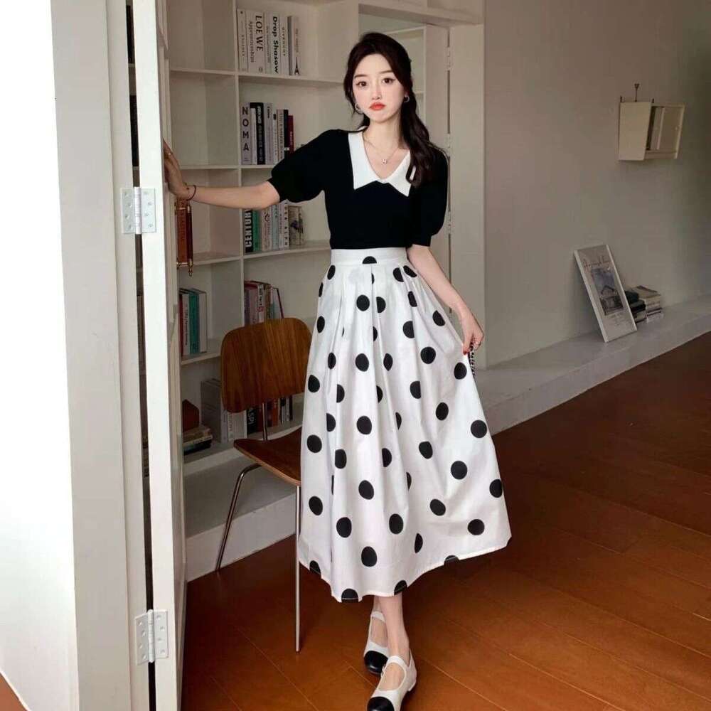 French Hepburn Style Elegant High-Waisted Slimming Polka Dot Skirt Puff Sleeve Top Two-Piece Set Dress B5