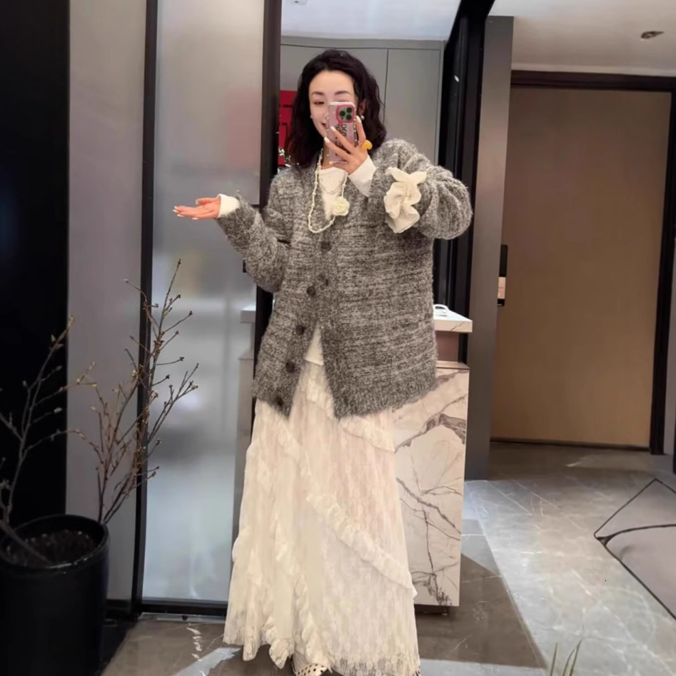 2025 New Women's Skirt Summer New Retro Twill High Waist White Lace A-line Skirt Women's Elastic Slimming Mesh Skirt New Designer Dress