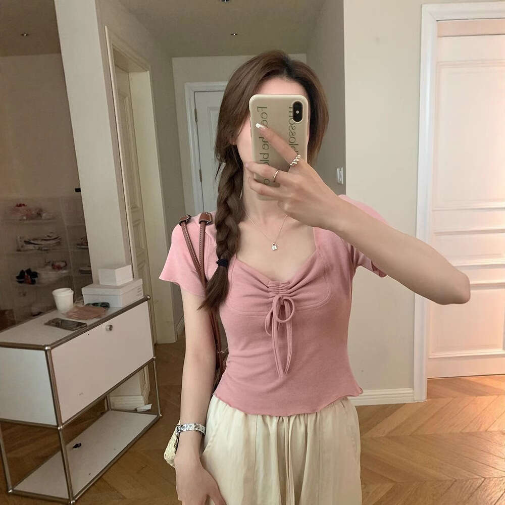 Pure Desire Style Hot Girl Square Neck Regular Shoulder Sleeve T-Shirt For Women With Unique Design Slim Fit Short Top B5