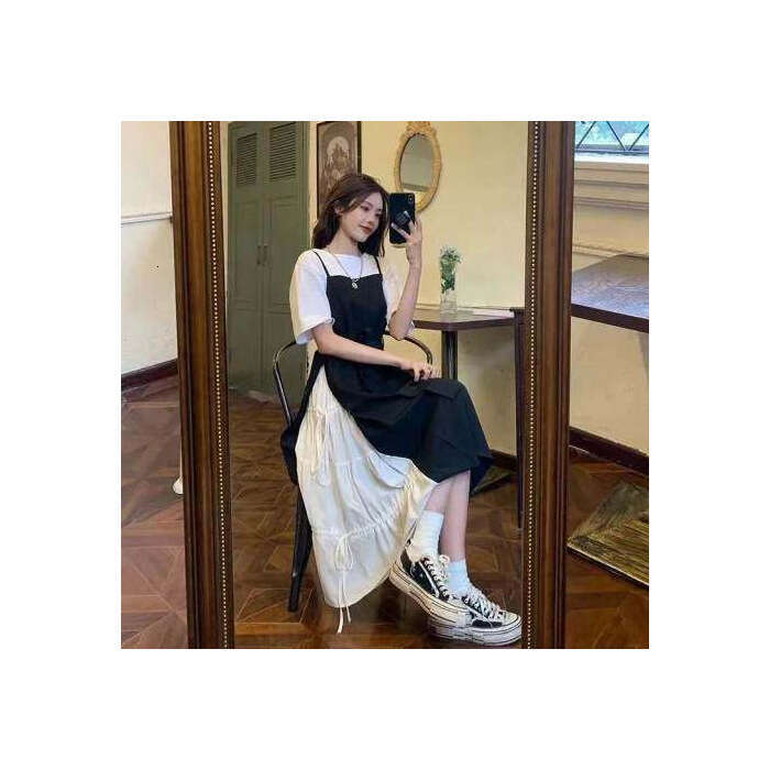 And White Patchwork Two-Piece Set For Women Gentle Streetwear Summer French Style Strap Little Black Dress B5