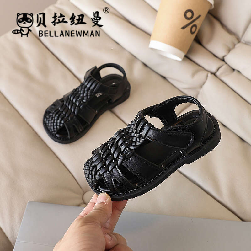 Baby Walking 2025 Summer New Korean Style Children's Hollow Woven Beach Shoes Girls' Casual Sandals