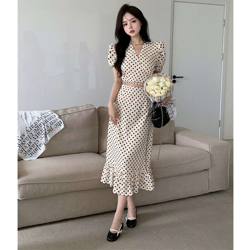 Summer New Trendy Petite Slimming High-End Bubble Sleeve Polka Dot Top And Skirt Two-Piece Set B5
