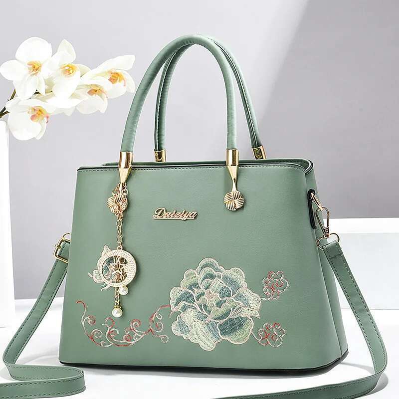Women's Bags New Trend Niche Embroidered Shoulder Handbag Tote High Quality Light Messenger Bag