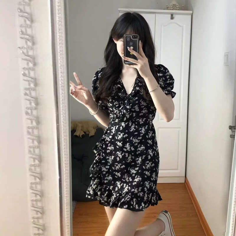 French Floral V-Neck For Women Summer New Small Petite Hepburn Style Black Elegant Short Dress Slimming B5