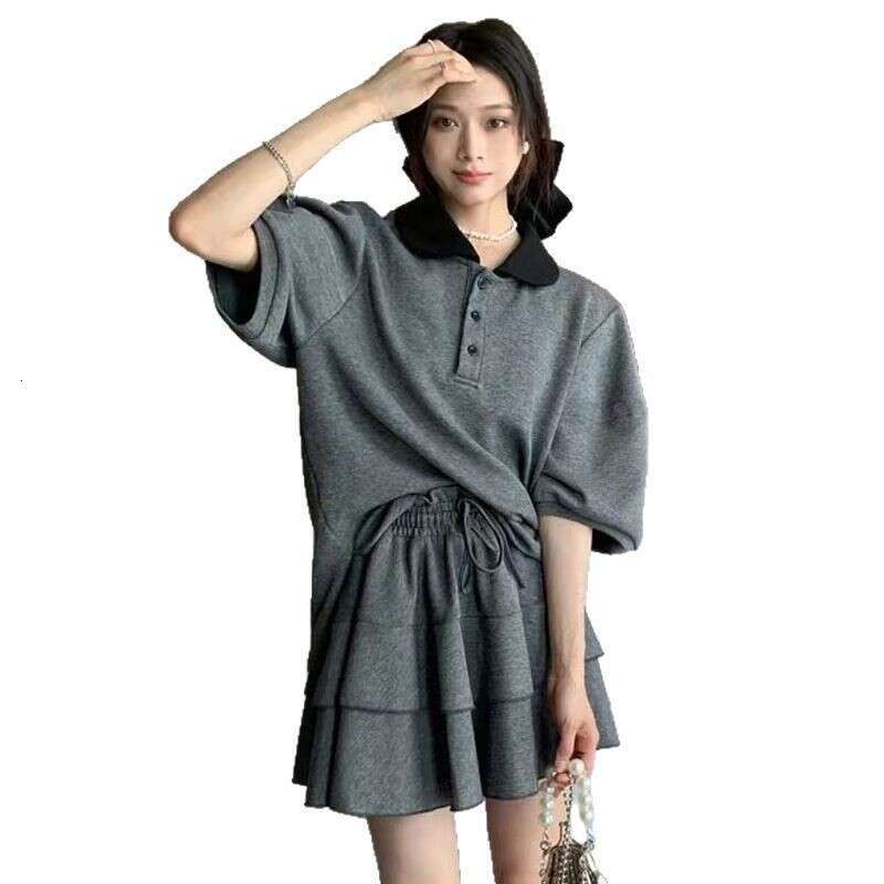 Summer College Style Student Casual Fashion Design Turn-Down Collar Color-Block Short Sleeve T-Shirt And Skirt Two-Piece Set For Women B5
