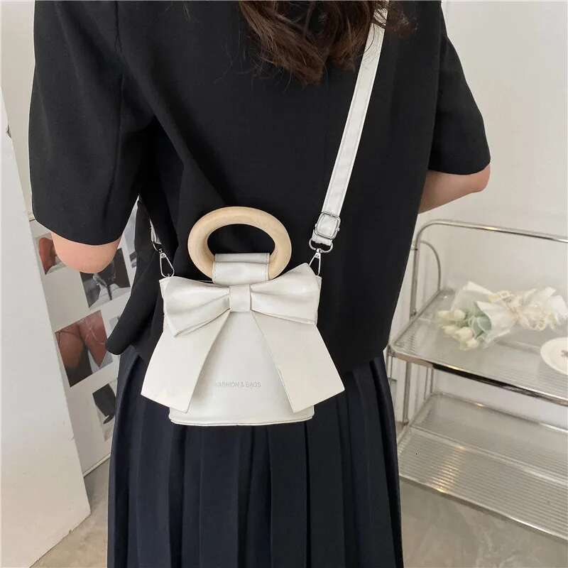 Sweet Bow Tie Designer Mini Shoulder Leather Bucket Crossbody Bag Women Fashion Brand Handbag Female Totes Purses