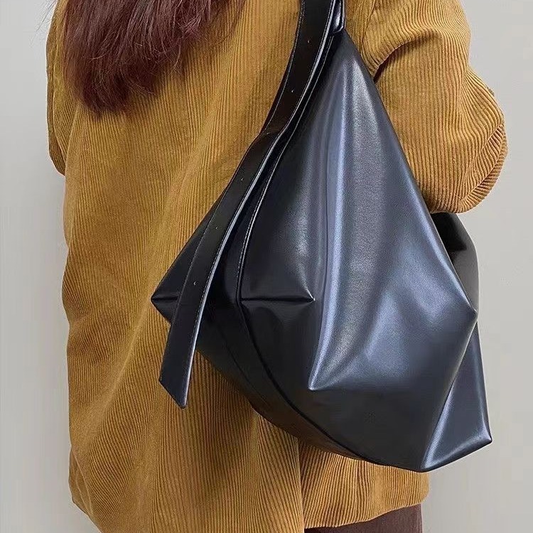 Summer new minimalist leisure shoulder bag women s bag designer bag large capacity women s crossbody bag daily women s handbag