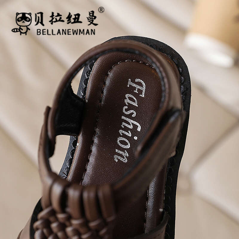 Baby Walking 2025 Summer New Korean Style Children's Hollow Woven Beach Shoes Girls' Casual Sandals