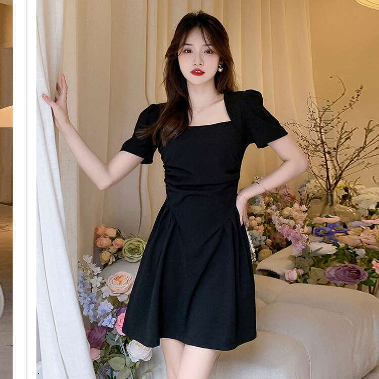 Summer New French Hepburn Style Little Black Niche Design Waist Slimming Square Neck Dress For Women B5