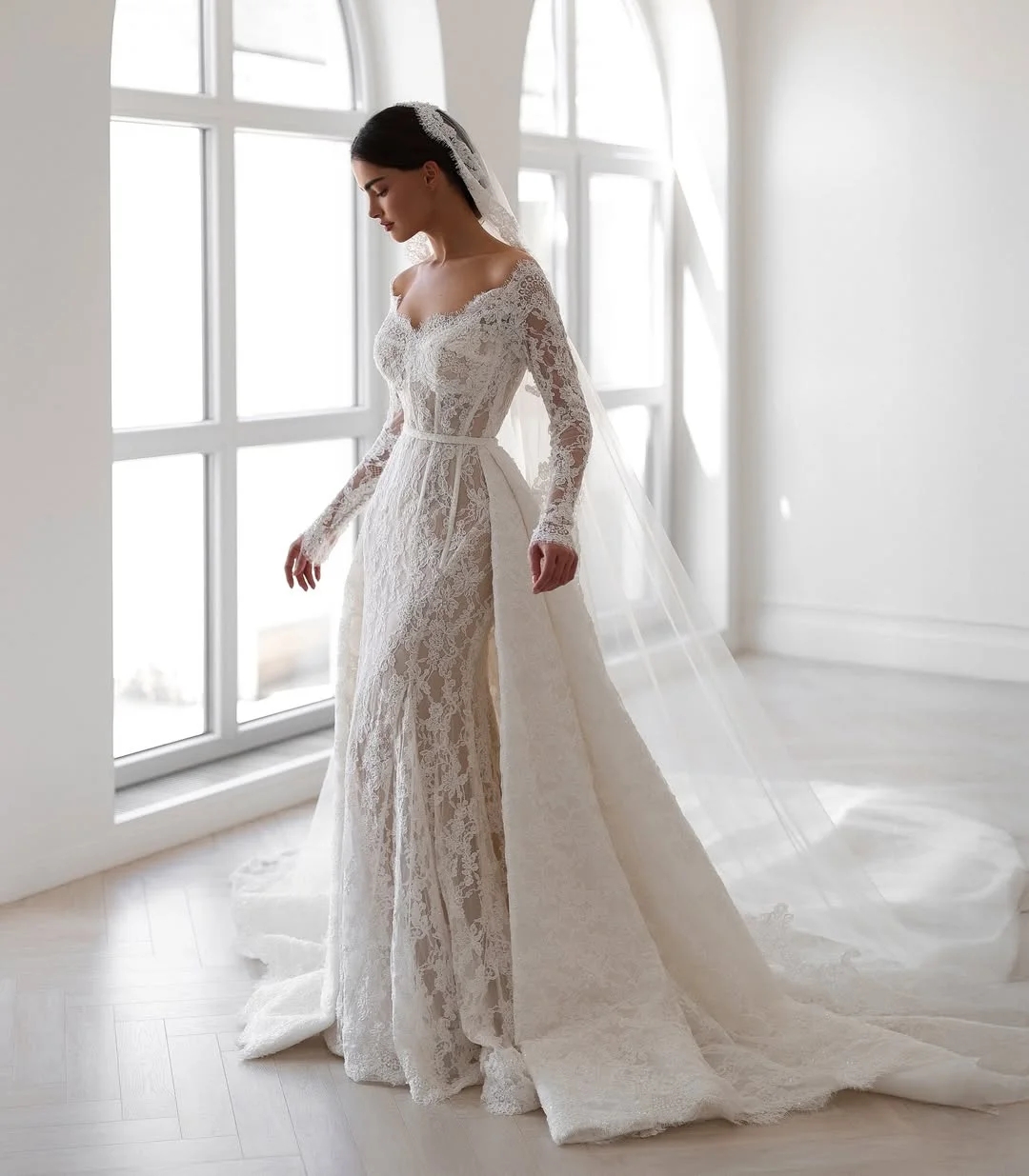 2025 Elegant Mermaid Church Wedding Dress With Detachable Train V Neck Lace Appliques Long Sleeve Bride Bridal Gowns Vestidos De Novia Mariage