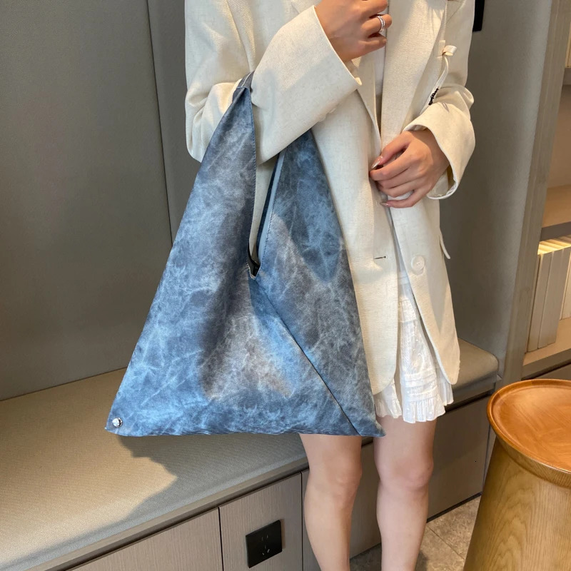 MOODS Oversized Shoulder Bags For Women Soft Leather Large Capacity Shopping Lightweight Underarm Shoppers Female Handbags 250704