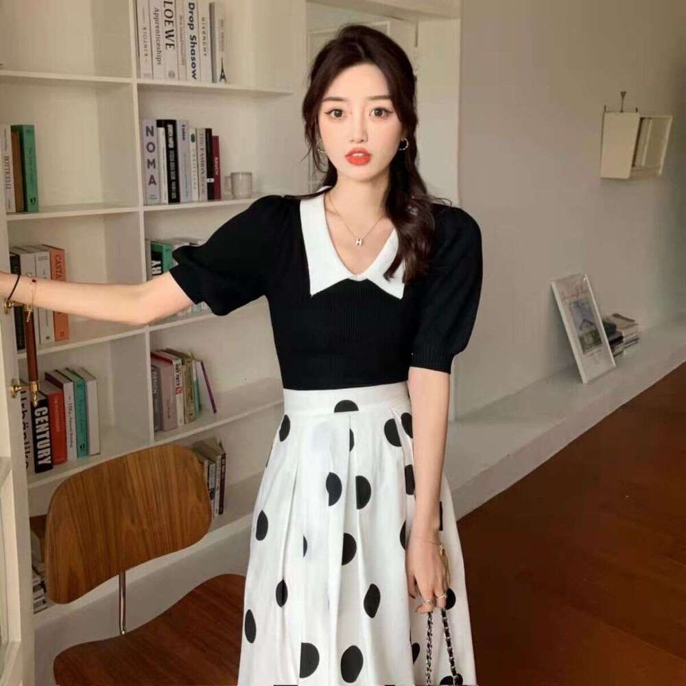 French Hepburn Style Elegant High-Waisted Slimming Polka Dot Skirt Puff Sleeve Top Two-Piece Set Dress B5