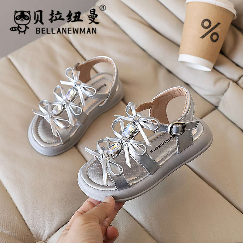 SHEIN Girls' Fashion Sandals with Rhinestones and Bowknot Princess 2025 Summer New Children's Open-Toe Beach Shoes